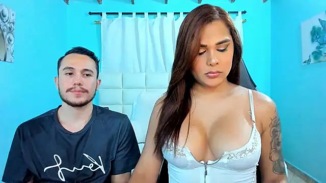 Snapshot of xxx_sweet_couple_ chatting on December 4, 5:39 am xxx sweet couple online show from December 4, 5:39 am