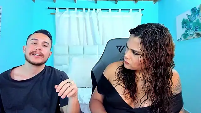 Snapshot of xxx_sweet_couple_ chatting on January 10, 6:20 pm xxx sweet couple online show from January 10, 6:20 pm