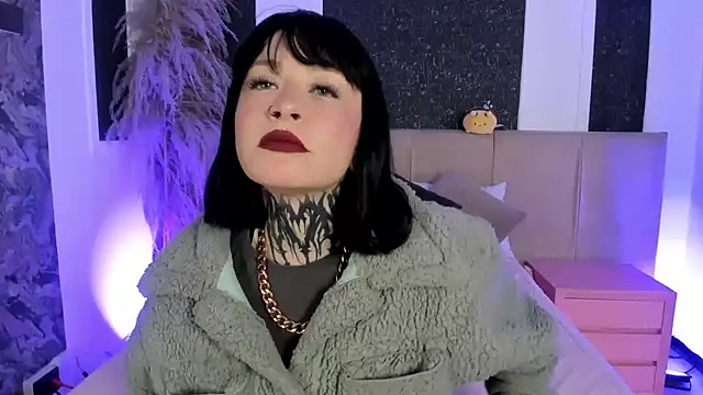 Scolw online show from December 17, 12:33 pm