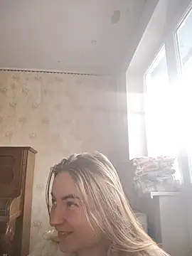 Snapshot of ElenaMaeer chatting on February 5, 2:00 pm ElenaMaeer online show from February 5, 2:00 pm