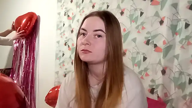 Snapshot of ElenaMaeer chatting on February 10, 6:01 pm ElenaMaeer online show from February 10, 6:01 pm