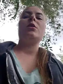 ElenaMaeer online show from May 10, 1:49 pm