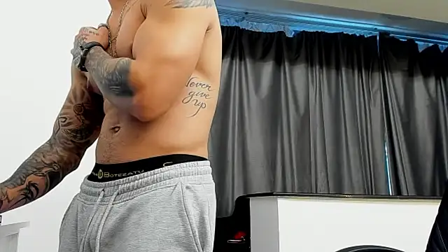 chrismaster12 online show from January 6, 1:41 pm