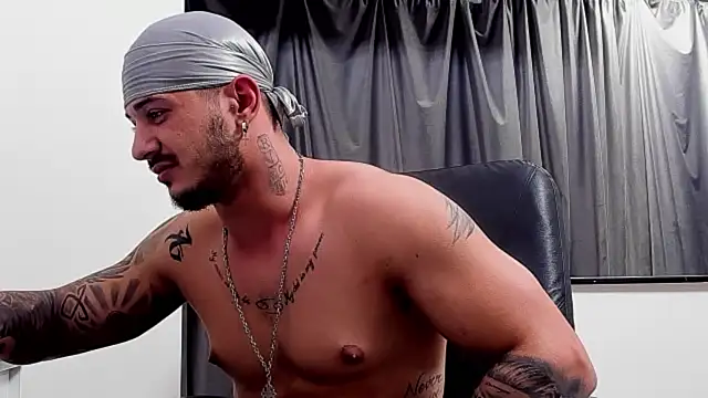chrismaster12 online show from January 9, 7:50 pm