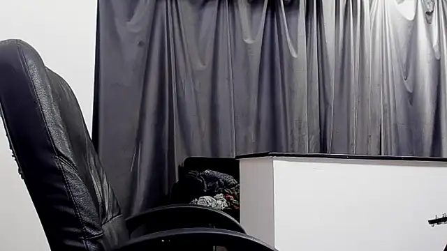chrismaster12 online show from January 9, 10:52 pm