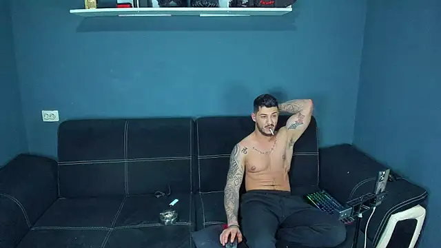 chrismaster12 online show from February 23, 1:13 am
