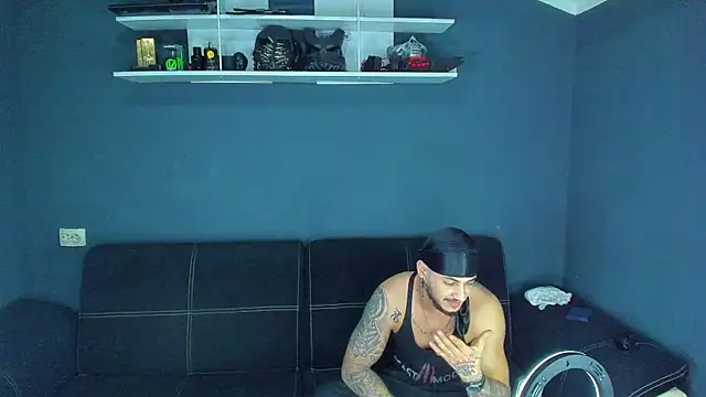 chrismaster12 online show from February 24, 2:40 am