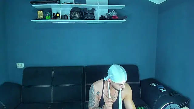 chrismaster12 online show from February 24, 4:36 pm