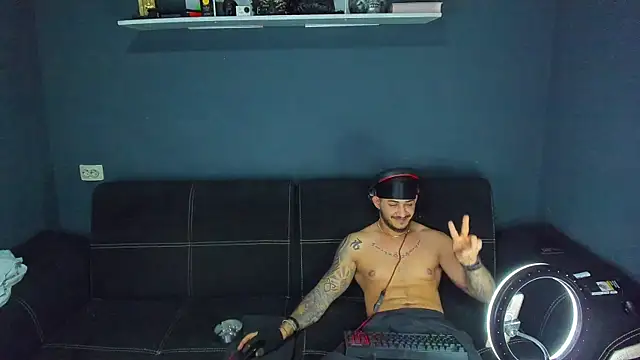 chrismaster12 online show from February 28, 1:47 am