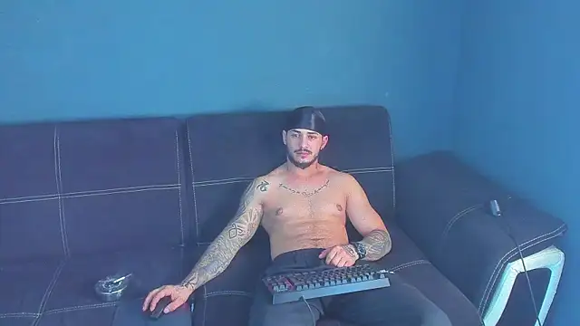 chrismaster12 online show from March 4, 1:17 pm