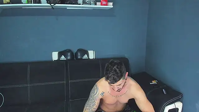 chrismaster12 online show from March 7, 2:57 am