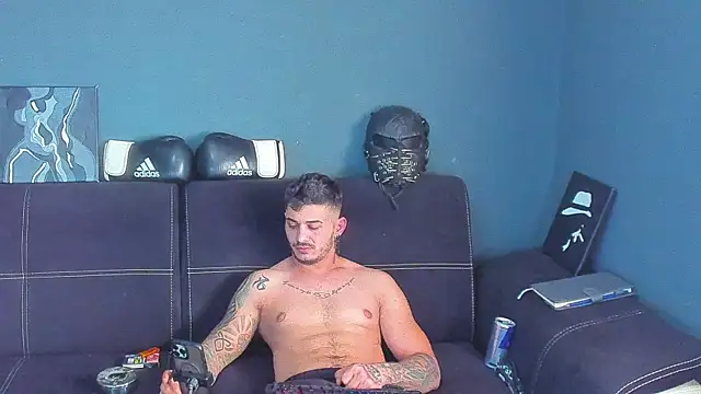 chrismaster12 online show from March 11, 1:34 pm