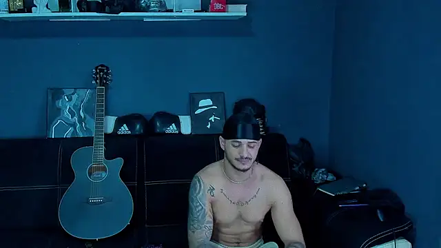chrismaster12 online show from March 13, 2:44 pm