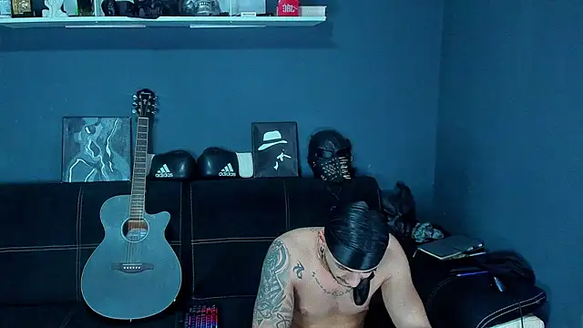 chrismaster12 online show from March 13, 5:50 pm
