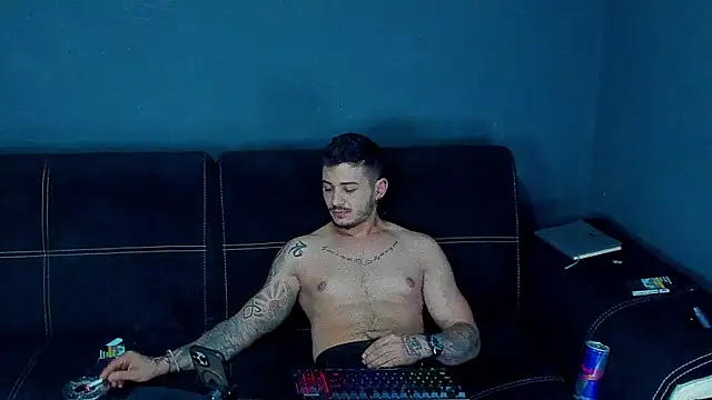 chrismaster12 online show from March 20, 12:22 pm