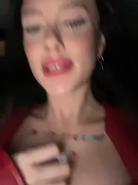 Snapshot of Melissa_crazy chatting on December 5, 3:17 pm Melissa crazy online show from December 5, 3:17 pm