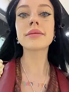 Snapshot of Melissa_crazy chatting on December 13, 3:00 pm Melissa crazy online show from December 13, 3:00 pm