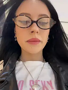 Snapshot of Melissa_crazy chatting on December 15, 3:09 pm Melissa crazy online show from December 15, 3:09 pm