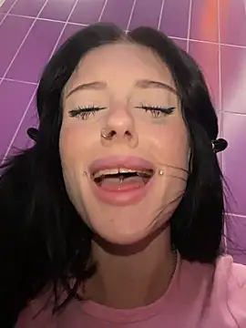 Snapshot of Melissa_crazy chatting on December 26, 6:22 pm Melissa crazy online show from December 26, 6:22 pm