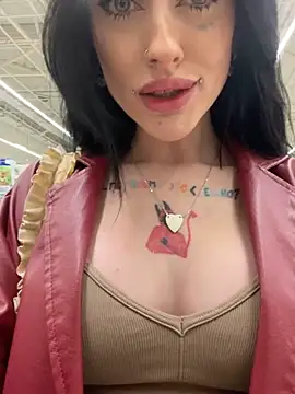 Snapshot of Melissa_crazy chatting on January 31, 3:11 pm Melissa crazy online show from January 31, 3:11 pm