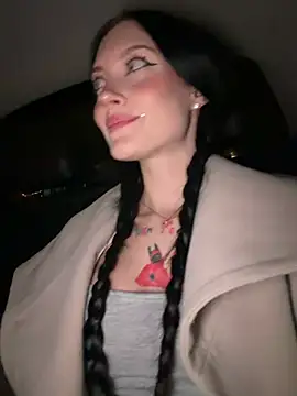 Melissa crazy online show from January 15, 4:00 pm