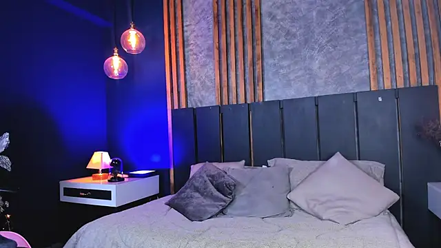 Mayli-x online show from December 15, 8:30 am