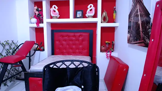 Snapshot of Letty_Plugxo chatting on September 9, 12:05 pm Letty Plugxo online show from September 9, 12:05 pm