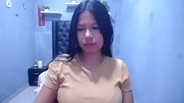 Snapshot of Letty_Plugxo chatting on March 17, 1:25 pm Letty Plugxo online show from March 17, 1:25 pm