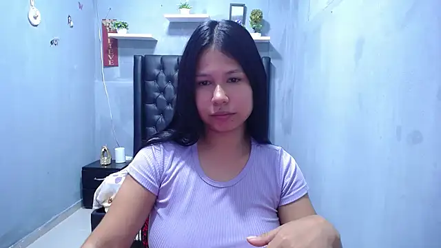 Letty Plugxo online show from May 15, 3:19 pm