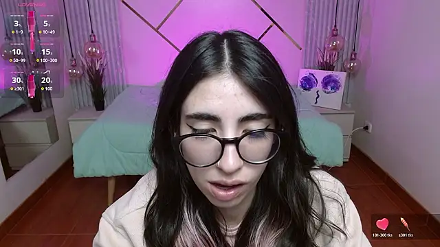 Snapshot of LenaRoses chatting on January 15, 8:45 pm LenaRoses online show from January 15, 8:45 pm