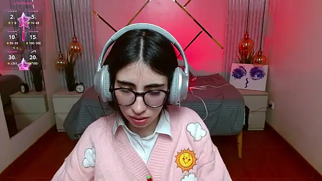 LenaRoses online show from April 20, 7:37 pm