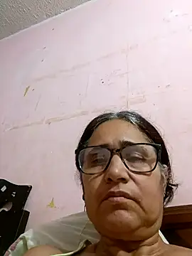  candi online show from January 31, 9:05 am