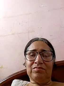  candi online show from February 1, 6:29 pm