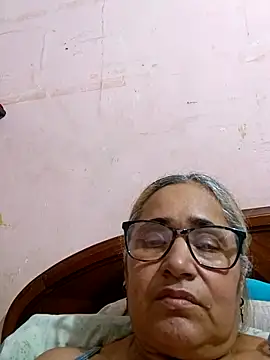 Snapshot of _candi chatting on October 15, 1:28 am  candi online show from October 15, 1:28 am