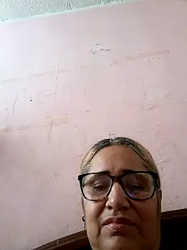 Snapshot of _candi chatting on October 19, 12:39 pm  candi online show from October 19, 12:39 pm