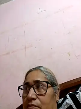 Snapshot of _candi chatting on October 25, 12:29 am  candi online show from October 25, 12:29 am