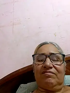 Snapshot of _candi chatting on October 30, 3:19 am  candi online show from October 30, 3:19 am