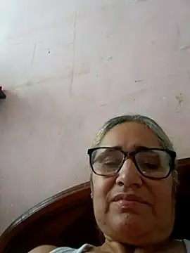  candi online show from November 8, 11:54 am