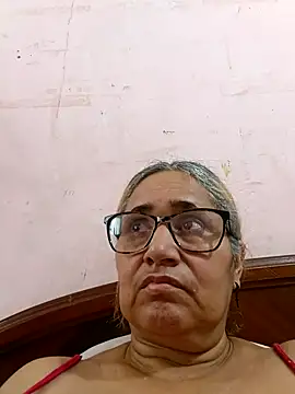  candi online show from November 13, 6:51 pm