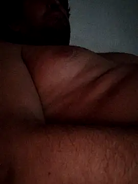 Snapshot of pontins chatting on March 18, 2:31 pm pontins online show from March 18, 2:31 pm