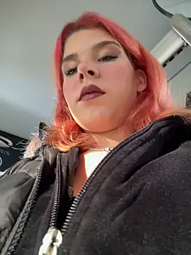 RiriRoseey online show from December 14, 8:34 am
