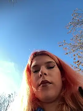 RiriRoseey online show from December 18, 8:42 am