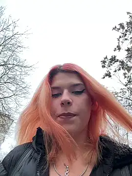 RiriRoseey online show from December 22, 8:38 am