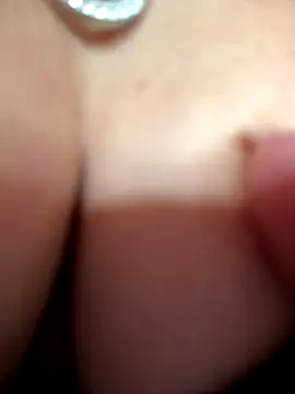 RiriRoseey online show from December 18, 8:42 am