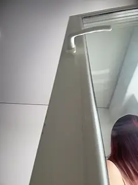 RiriRoseey online show from January 19, 8:40 am