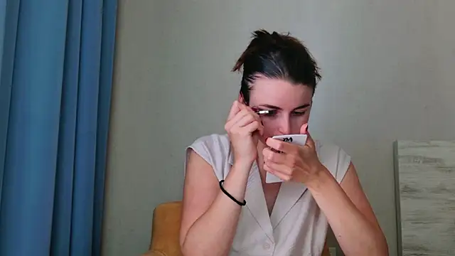 Miss Arwen online show from June 16, 8:28 am