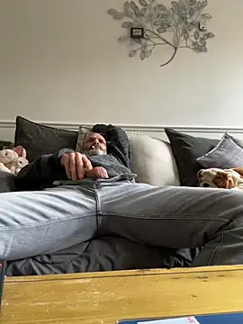 Shyboy817 online show from October 21, 11:11 am