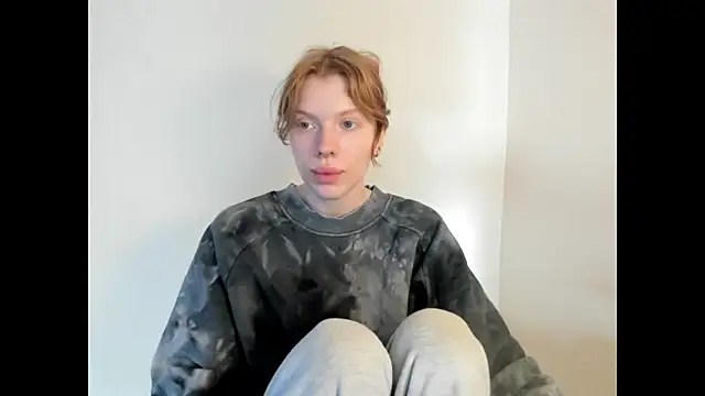 Snapshot of StellaDavis chatting on November 18, 8:08 am StellaDavis online show from November 18, 8:08 am