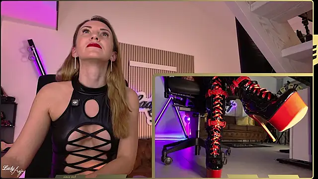 Snapshot of HerrinAnja chatting on March 24, 7:41 pm HerrinAnja online show from March 24, 7:41 pm