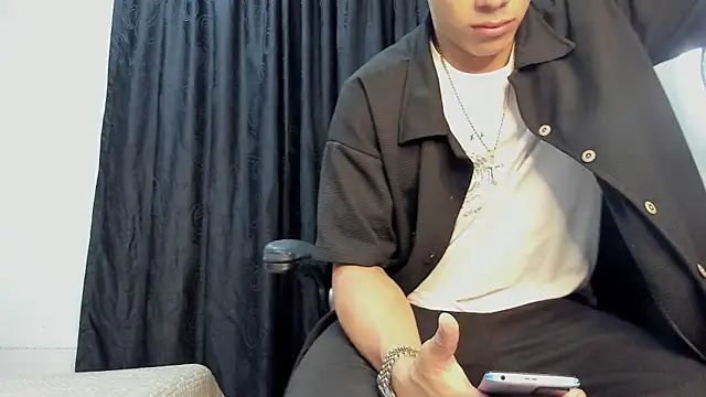 andrew rose  online show from March 19, 3:41 am